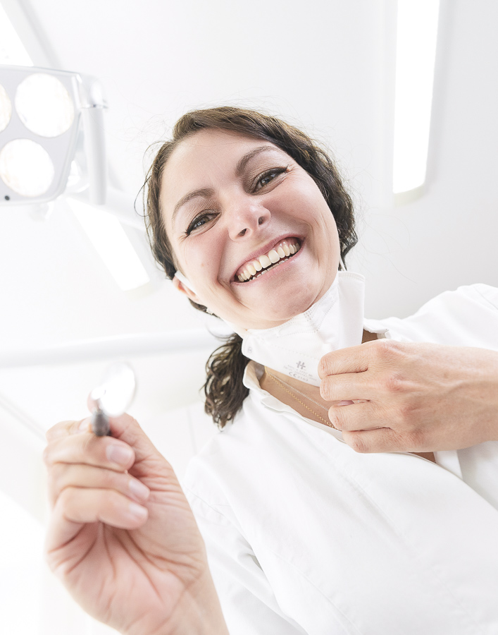 Familien Zahnarztpraxis M24 in Günzburg: Die Gesundheit Ihrer Zähne liegt uns am Herzen! Behandlungen für die ganze Familie & maßgeschneidert auf ihre Zähne.
